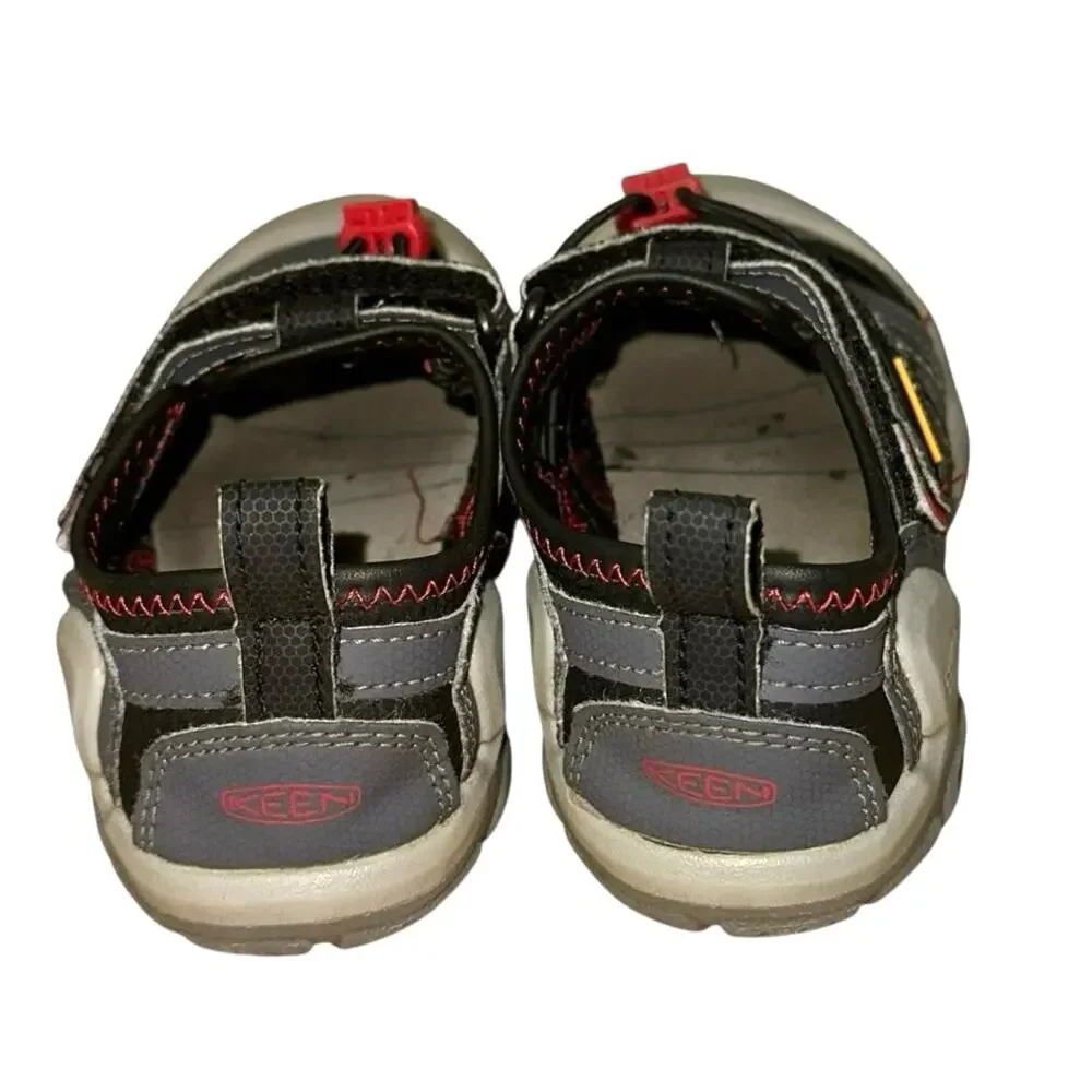 Keen‎ Knotch Creek Kids Sandals Size 12 Gray Red Outdoor Water